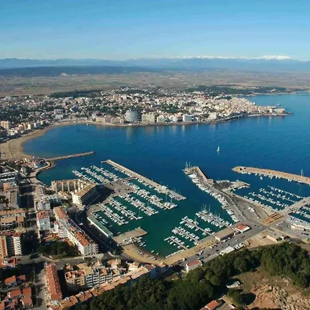 Cala Montgo 17 *